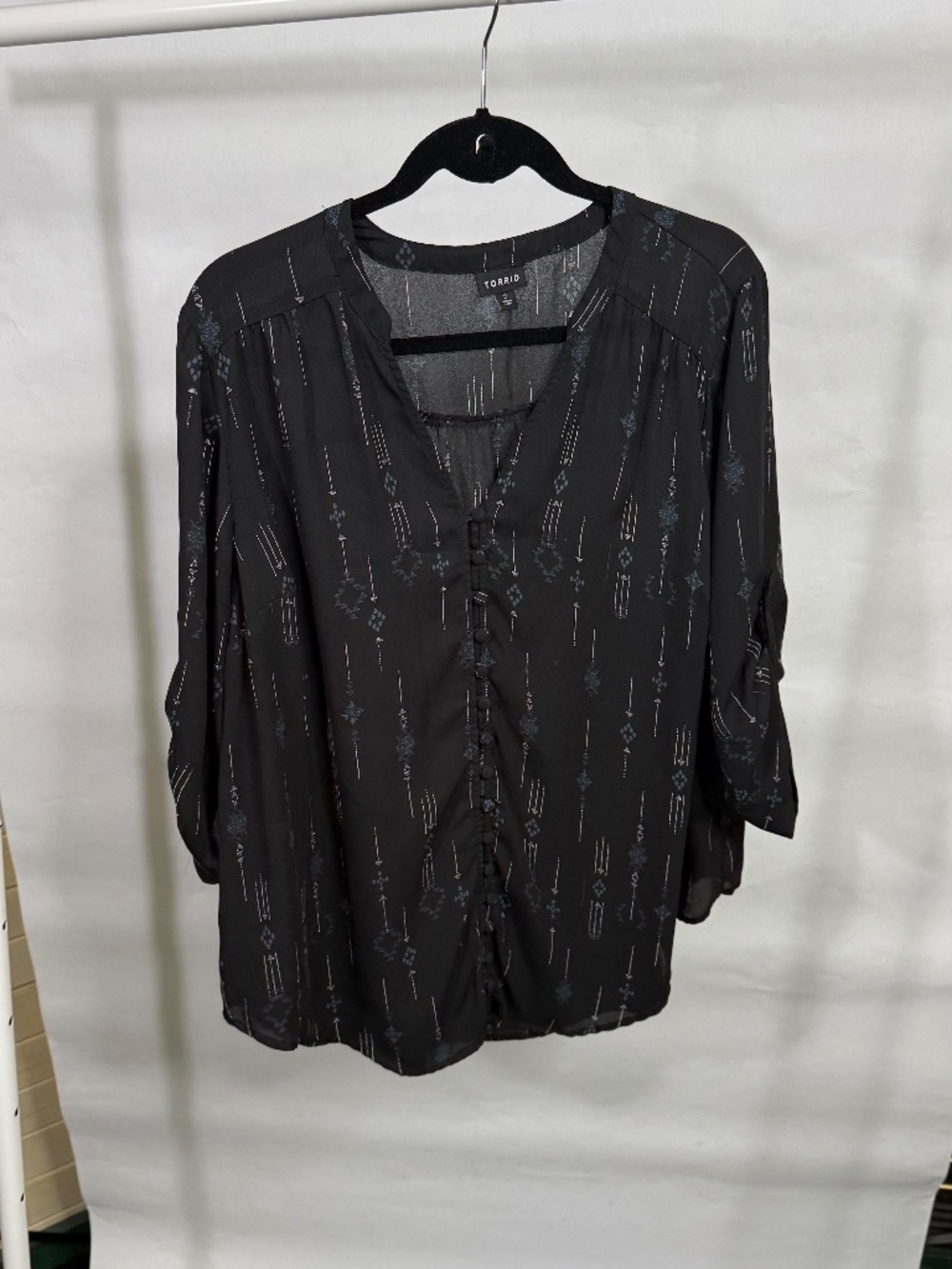 Torrid blouse - arrow print - size 2